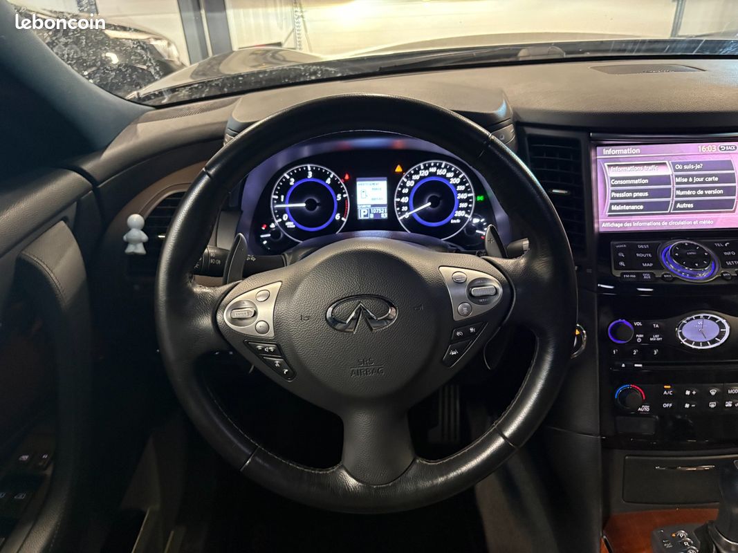 INFINITI FX FX30d 3.0D V6 GT Premium A / Suivi Nissan / 2éme mains (image 16)