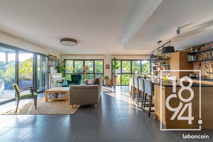 Appartement 3 pièces 133 m²