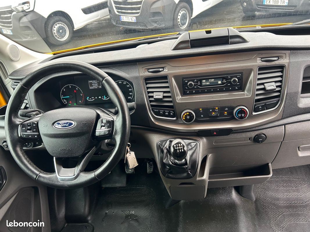 Ford Transit 2.0 ECOBLUE 130ch 3.5T Fourgon L2H2 Pack Hybrid Trend Business S&S (image 9)