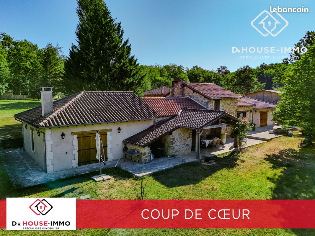 Maison 5 pièces 190 m² · à Villars · 190 m² · 570 000 €