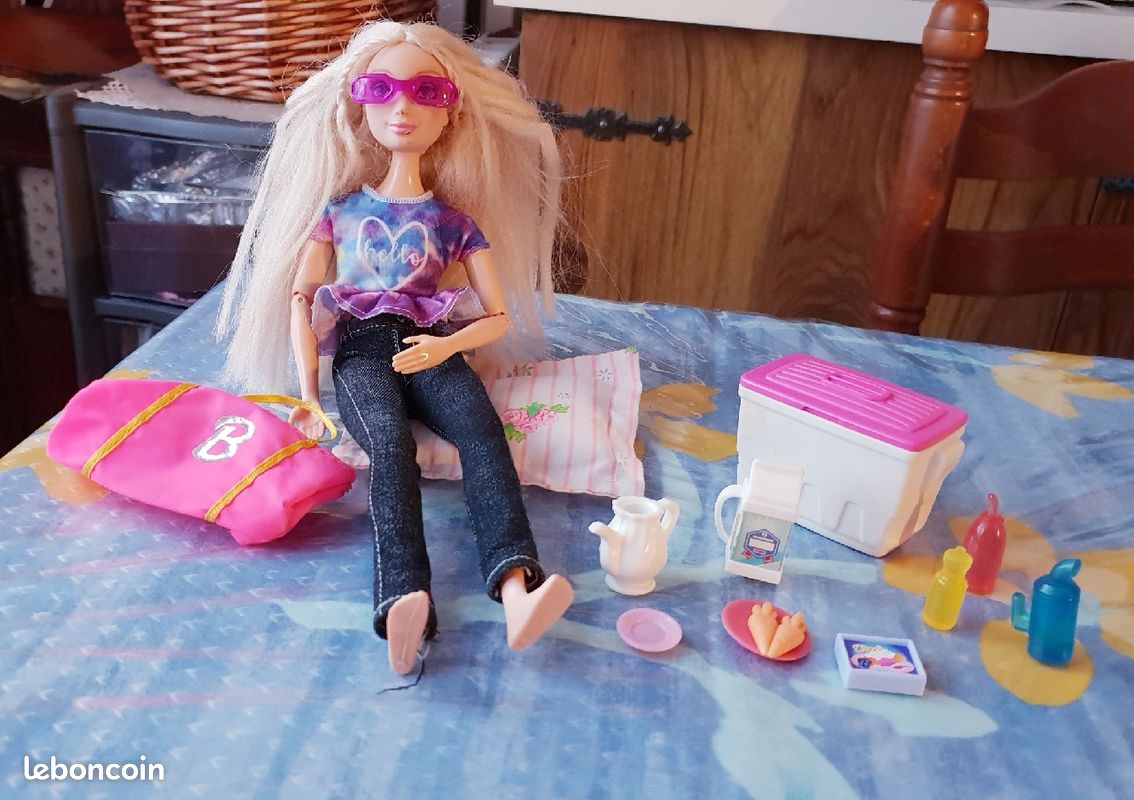Poupee au pique nique (image 1)