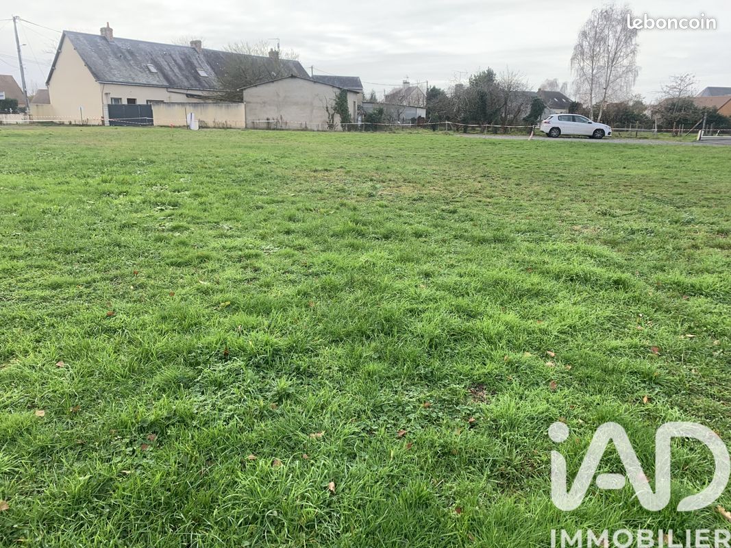 Terrain 954 m² · à Guécélard · 954 m² · 84 000 €