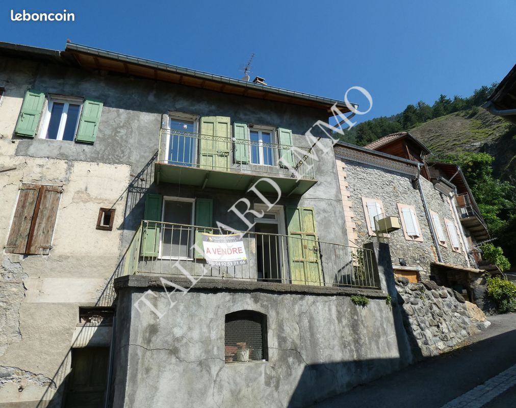 Maison 3 pièces 59 m² · à Espinasses · 59 m² · 107 000 €