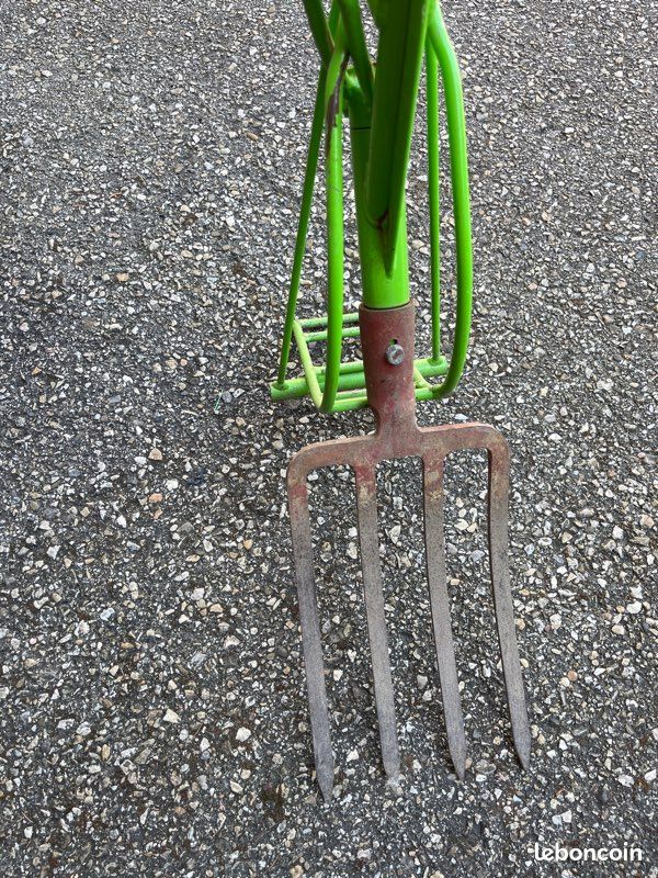 Fourche bêche pour faciliter l’effort (image 8)