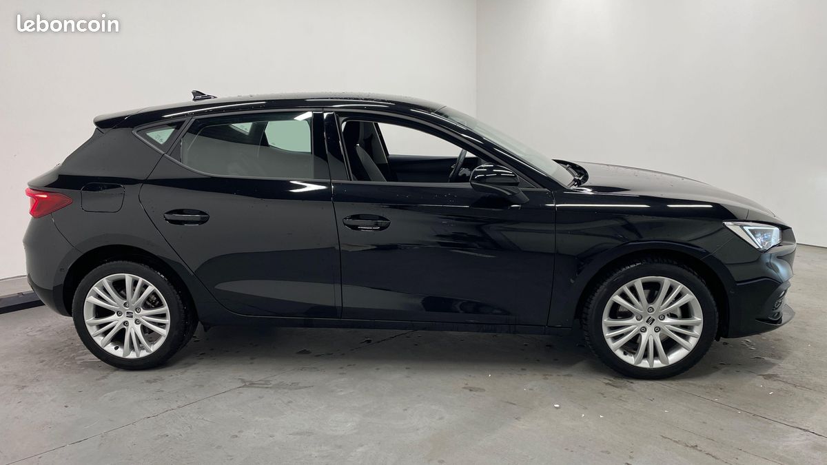 SEAT Leon 1.5 eTSI Hybrid 115 DSG7 Copa (image 5)