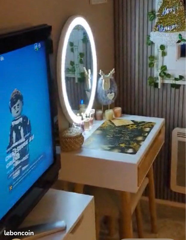 Table de beauté (image 9)