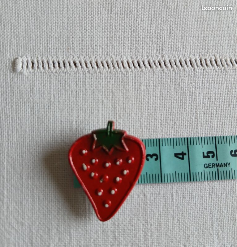 Broche vintage fraise, années 80 90 (image 6)