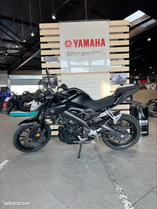 Yamaha MT-125 ABS (image 2)