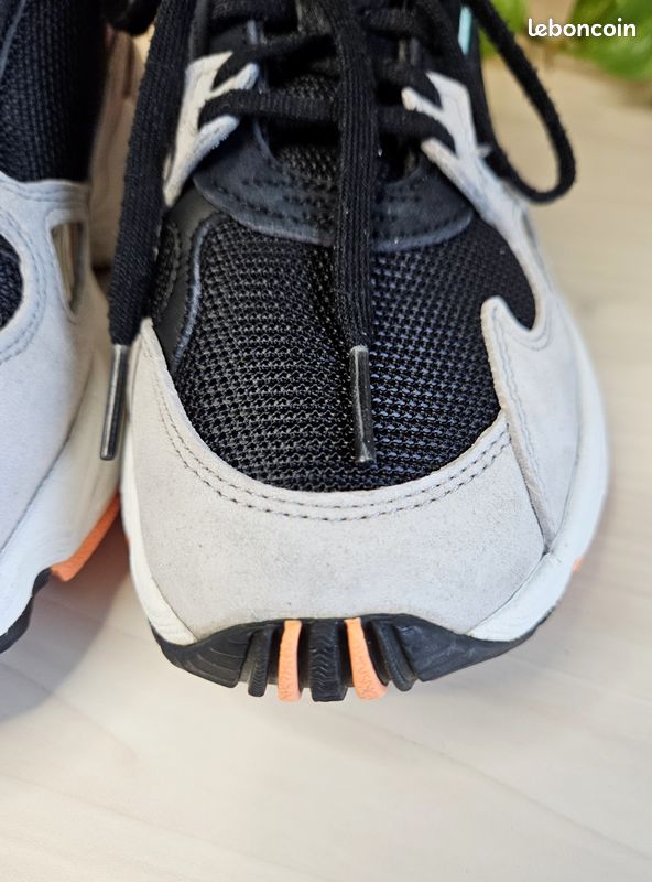 Adidas Falcon Kylie Jenner Chaussures