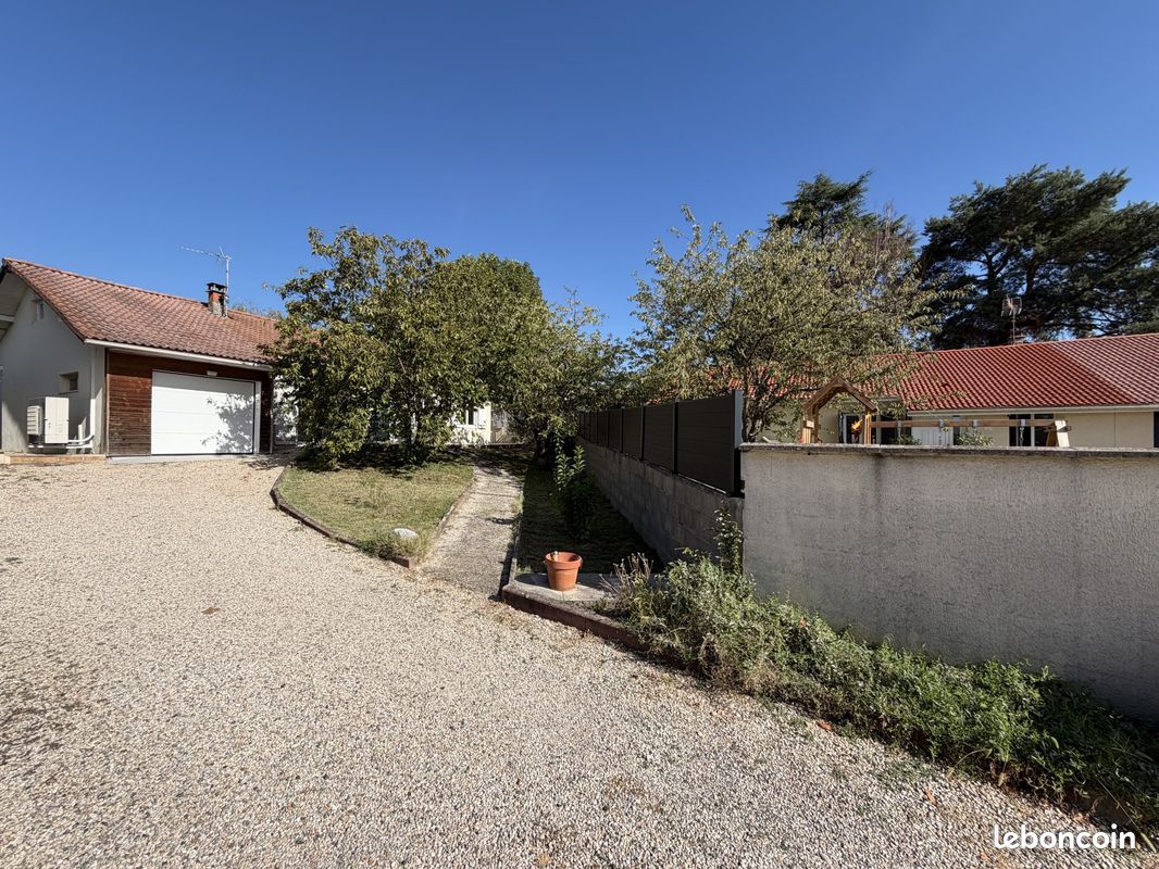 Maison 4 pièces 90 m² · à Charvieu-Chavagneux · 90 m² · 310 000 €