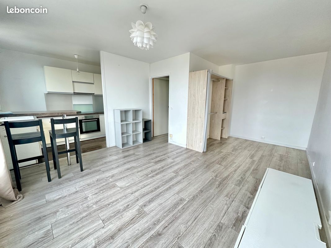 Appartement 1 pièce 31 m² · au Plessis-Trévise · 31 m² · 780 €/mois