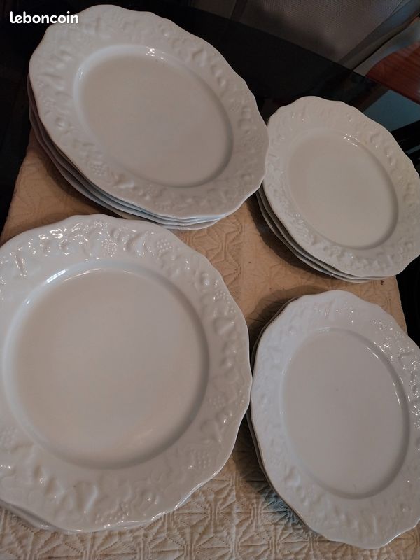 Au choix 6/11 assiettes plates blanches Philippe deshoulières modèle California Raisin vintage (image 3)