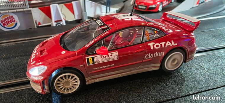 Circuit Scalextric Digital - Très Bon état - 3 Slotcars + 1 Contrôle Offert - Réf C1186