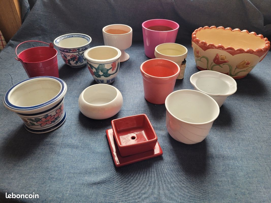 Lot de pots de fleurs ou cache pot (image 2)