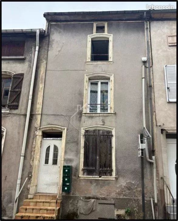 Immeuble 102 m² · à Pont-À-Mousson · 102 m² · 99 000 €