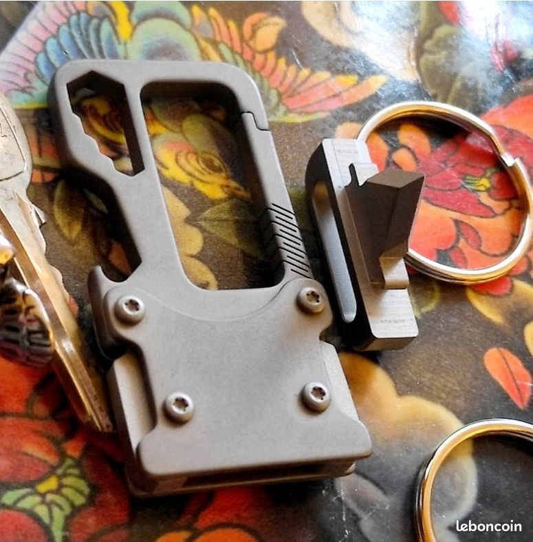 Porte-clés Sifflet De Sécurité En Titane - Léger, Non Toxique - Pour Randonnée, Camping - Longueur 54 Mm