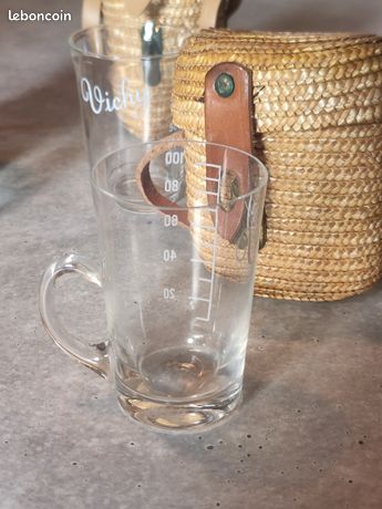 Verre de cure thermale Vichy. Vintage 1900 - Arts de la table