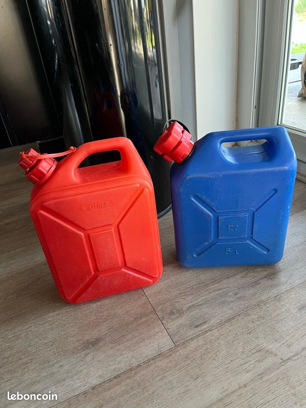 Lot de 2 bidons (image 1)