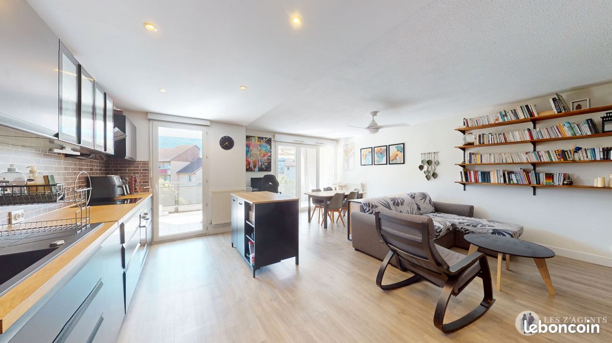 Appartement 5 pièces 99 m² · à Échirolles · 99 m² · 180 000 €