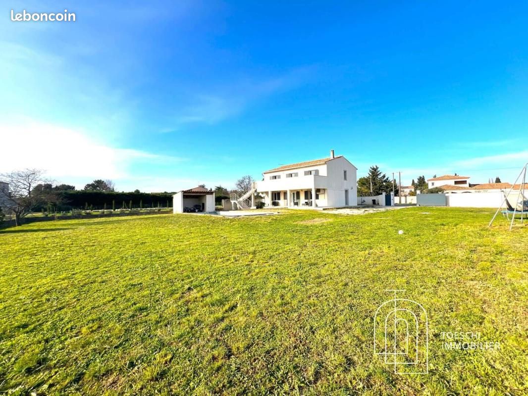 Maison 7 pièces 174 m² · à Arles · 174 m² · 480 000 €