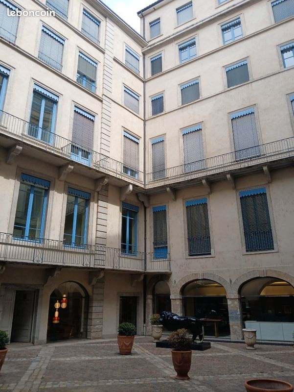 Appartement 2 pièces 51 m² · à Lyon · 51 m² · 1 118 €