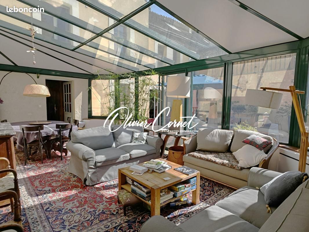 Maison 9 pièces 283 m² · à Val-au-Perche · 283 m² · 330 000 €
