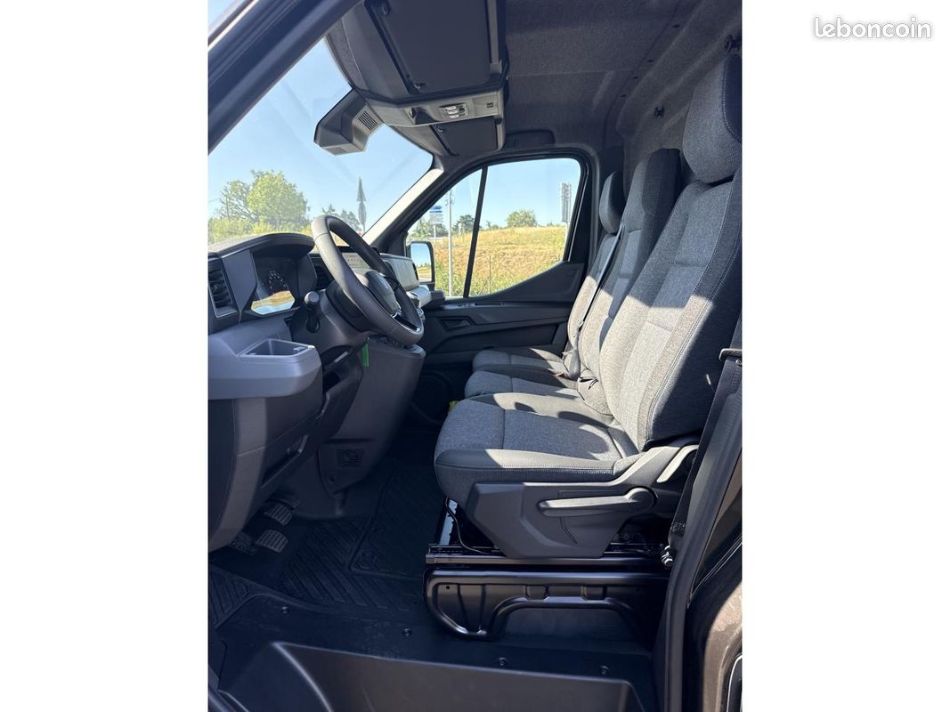 RENAULT MASTER Extra 3t5 L3H2 2.0 dCi - 150 2026 IV FOURGON Fourgon L3H2 Traction (image 18)