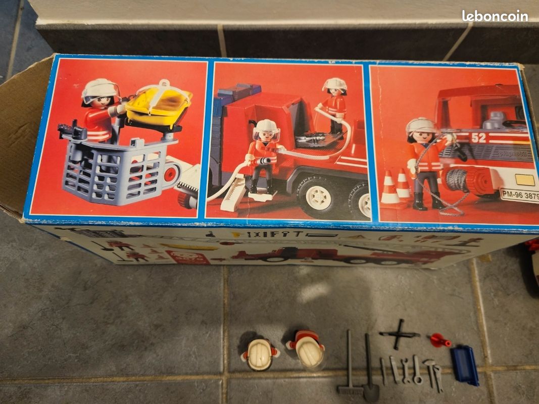 Ancien Camion de pompiers playmobil vintage année 1981 geobra - Jeux & Jouets