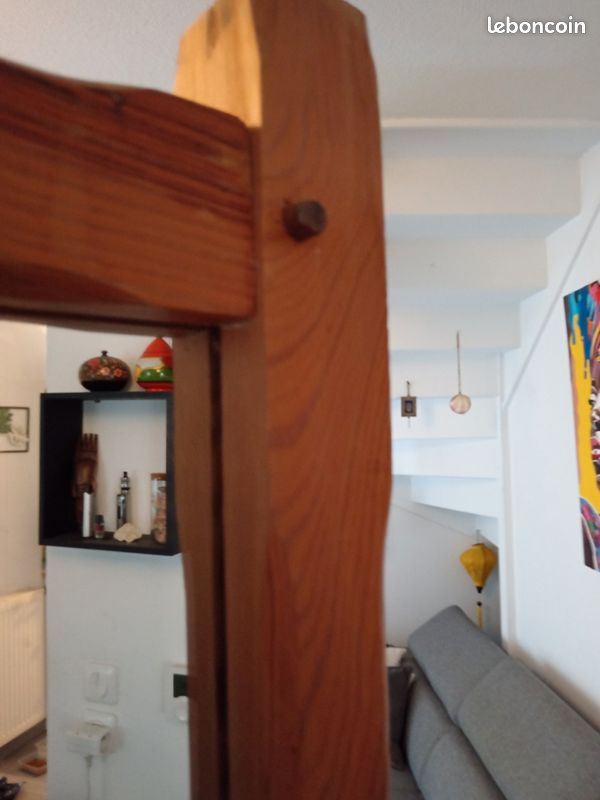 Miroir cadre bois les dimensions du miroir sont de 36 cm de largeur sur 132 cm de hauteur. Avec le cadre il fait 46 cm de largeur sur 186 cm de hauteur. Les pieds ont 1 longueur de 50 cm (image 6)
