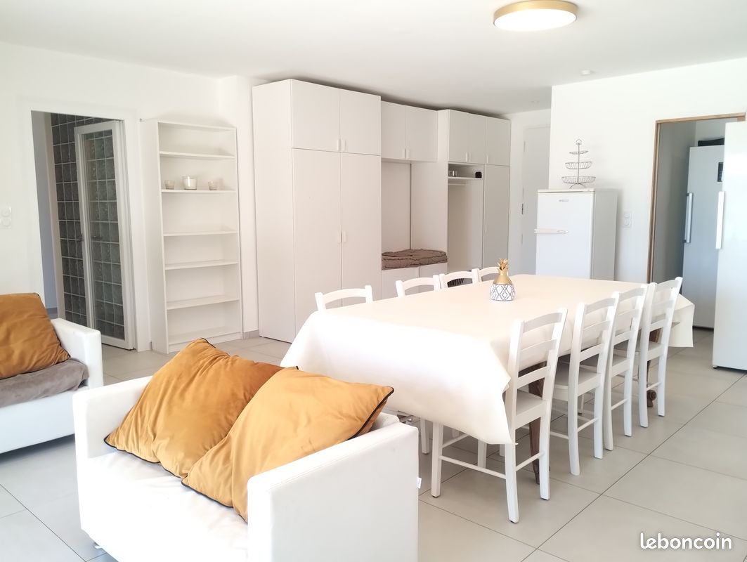 Maison plain-pied avec piscine et studio mitoyen indépendant – prestations de qualité dans un quartier calme et recherché à Fos-sur-Mer (image 3)