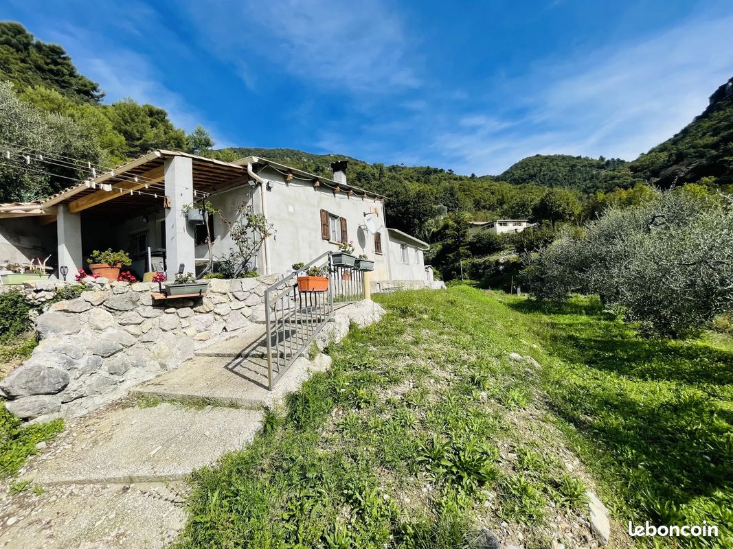 Maison 3 pièces 110 m² · à Peille · 110 m² · 89 000 €
