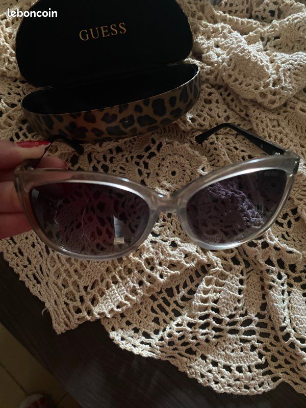 Lunettes de soleil Guess (image 2)