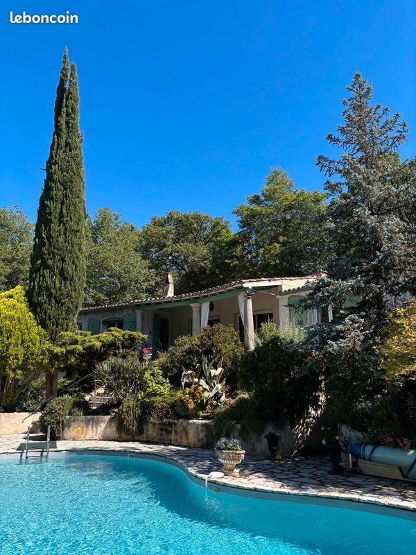 Maison 7 pièces 184 m² · à Saïx · 184 m² · 545 000 €