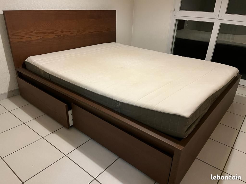 Cadre de lit 160 X 200 + sommier + matelas+prix négociable (image 3)