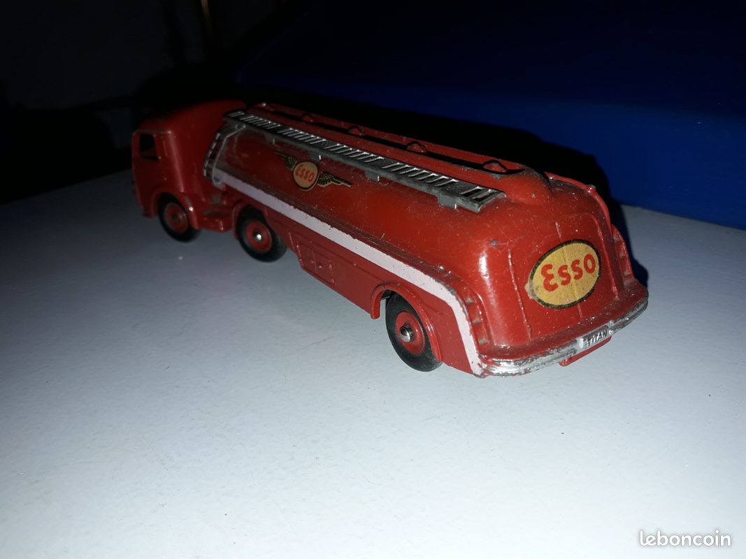 Camion Panhard Titan Semi-remorque ESSO Dinky Toys France N°32 – 1:43 Vintage 1950