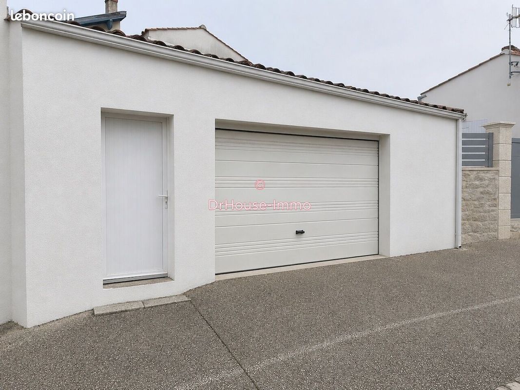 Parking 27 m² · à La Tranche-sur-Mer · 27 m² · 78 000 €