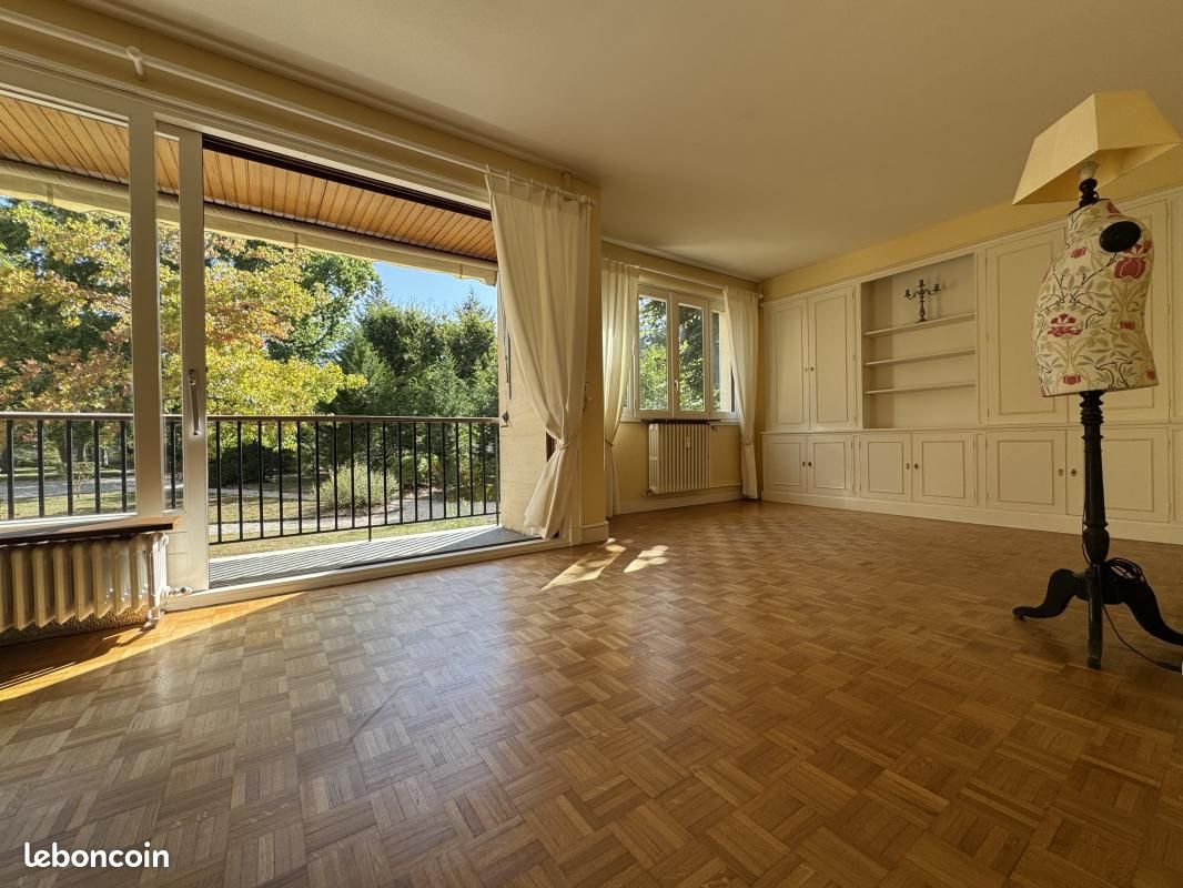 Appartement 6 pièces 112 m² · à Avon · 112 m² · 310 000 €