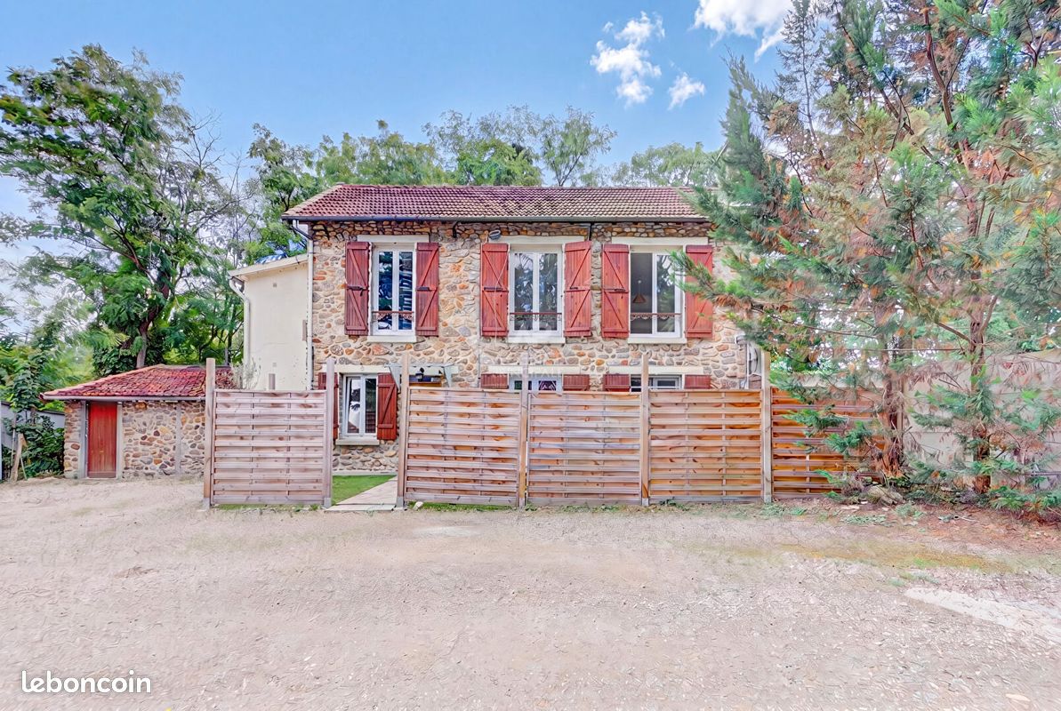 Maison 5 pièces 81 m² · à Saint-Germain-en-Laye · 81 m² · 595 000 €