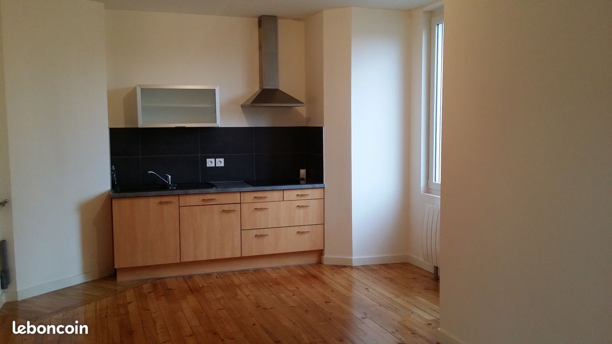 Appartement 3 pièces 56 m² · à Saint-Étienne · 56 m² · 580 €