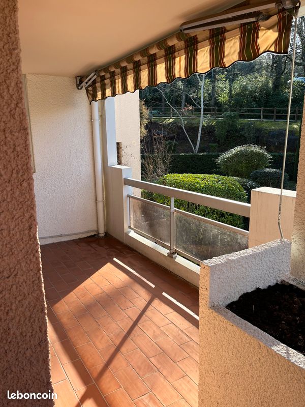 Appartement 2 pièces 53 m² · à Aix-en-Provence · 53 m² · 180 000 €
