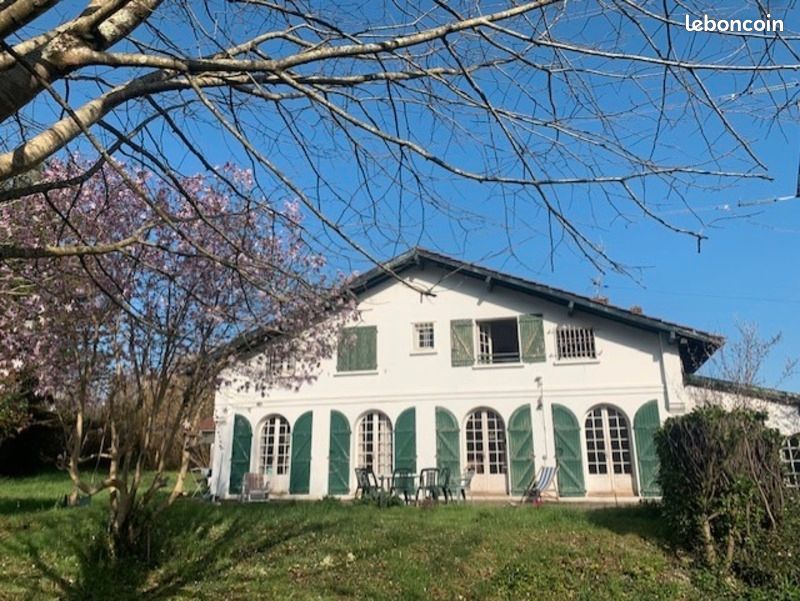 Maison 10 pièces 232 m² · à Ascain · 232 m² · 995 000 €