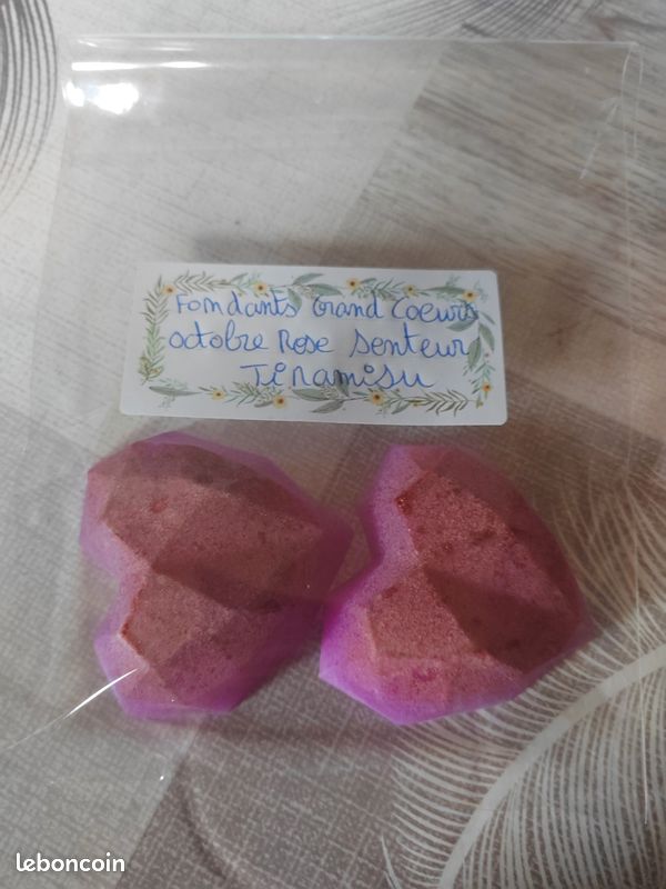 Fondants parfumés grand cœurs octobre rose (image 2)