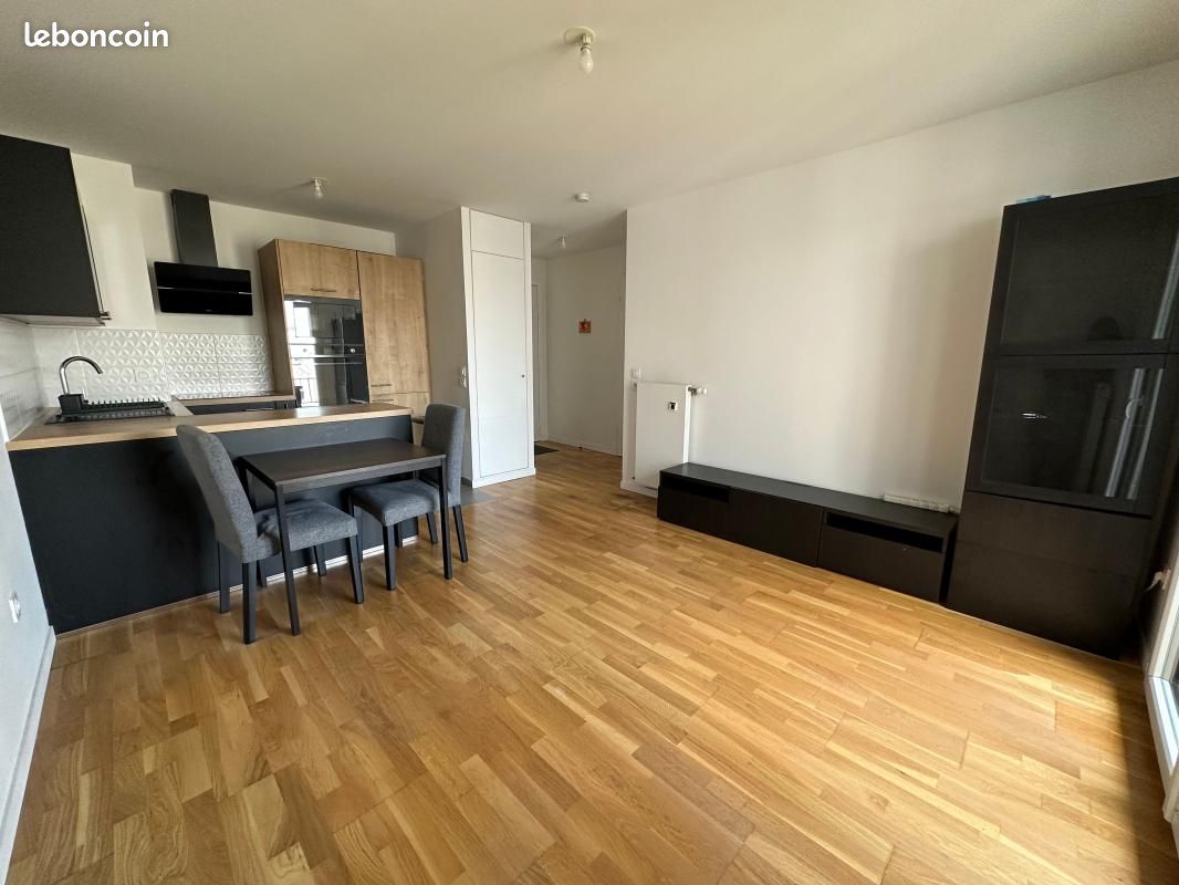 Appartement 2 pièces 42 m² · à Clamart · 42 m² · 1 200 €