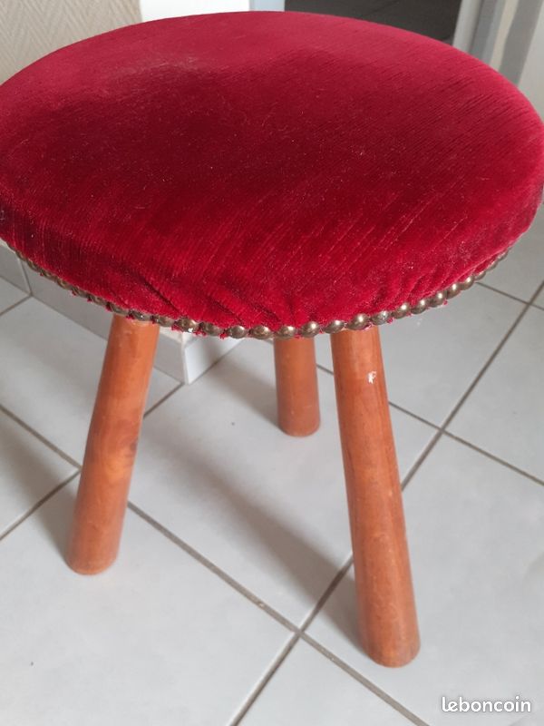 Tabourets anciens (image 1)