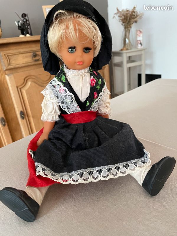 Poupée de collection (image 1)