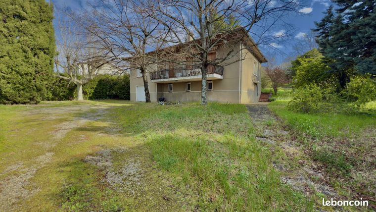 Maison 5 pièces 141 m²