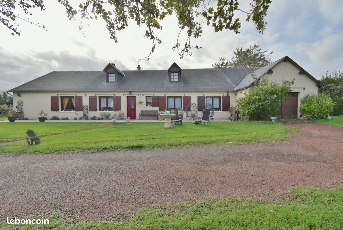 Maison 8 pièces 170 m² · à Dangeau · 170 m² · 285 000 €