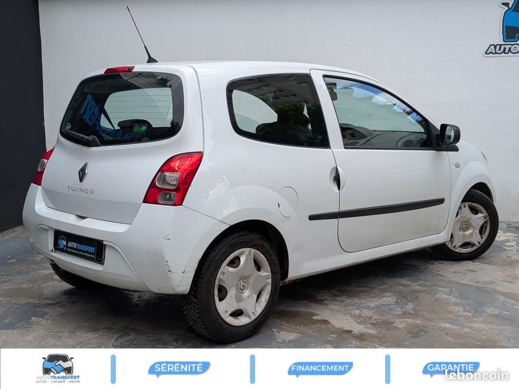 RENAULT TWINGO II 1.5 dCi 65ch Authentique (image 4)