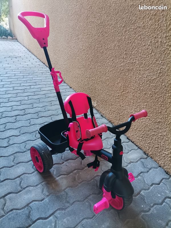 Velo tricycle rose et noir (image 1)