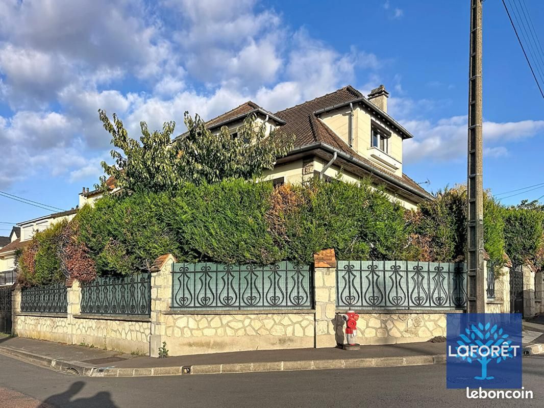 Maison 7 pièces 182 m² · à Morangis · 182 m² · 419 900 €
